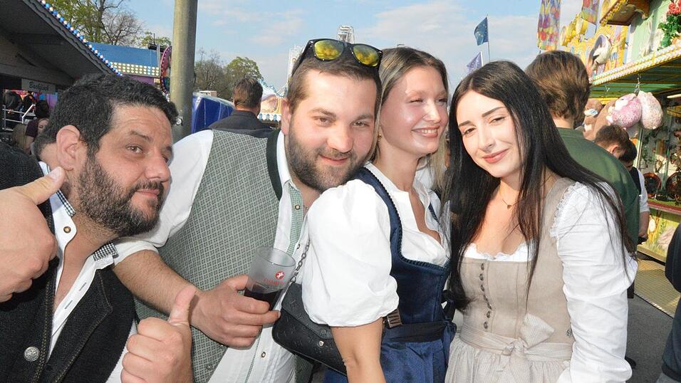 Auch am Samstag besuchten viele Landshuter die Dult.