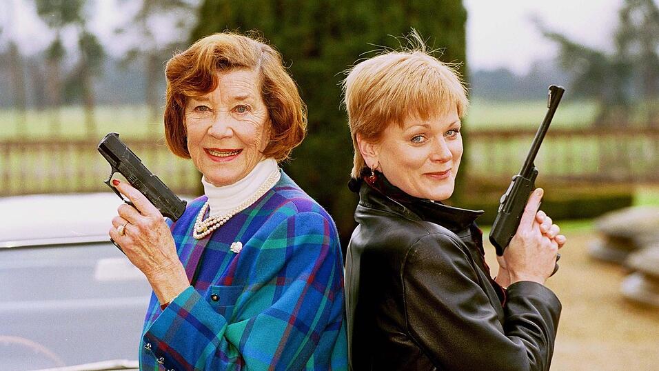 Lois Maxwell (l) und Samantha Bond haben beide «Miss Moneypenny» gespielt. (Archivbild)