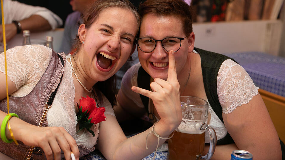 Die Partybilder vom Donnerstag, 14. August, aus dem Festzelt Greindl. Die Partybilder vom Donnerstag, 14. August, aus dem Festzelt Greindl.