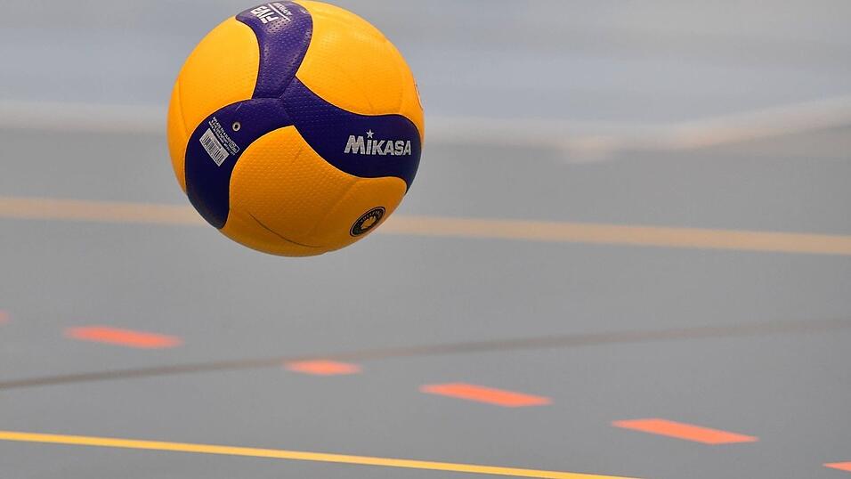 Kinder &uuml;ber zw&ouml;lf Jahren d&uuml;rfen weiterhin Hallensport betreiben. (Symbolbild)