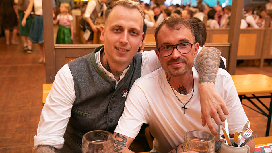 Die Partybilder vom Donnerstag, 14. August, aus dem Festzelt Krönner. Die Partybilder vom Donnerstag, 14. August, aus dem Festzelt Krönner.