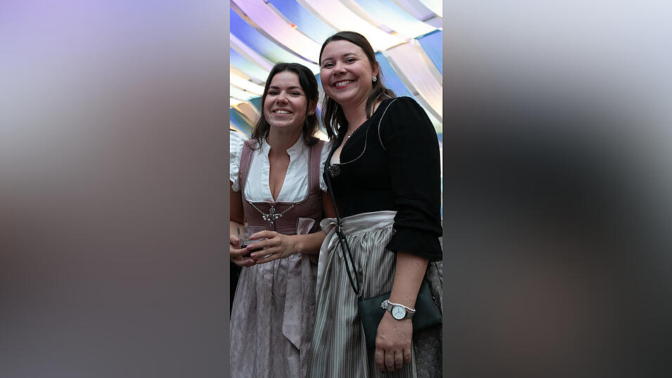Die Partybilder vom Samstag, 16. August, aus dem Festzelt Wenisch. Die Partybilder vom Samstag, 16. August, aus dem Festzelt Wenisch.