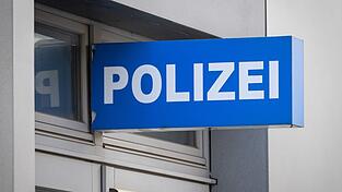 Der 47-Jährige überwies sein Geld auf ein Konto in Luxemburg und wurde dadurch Opfer des Online-Betruges. (Symbolbild) Der 47-Jährige überwies sein Geld auf ein Konto in Luxemburg und wurde dadurch Opfer des Online-Betruges. (Symbolbild)