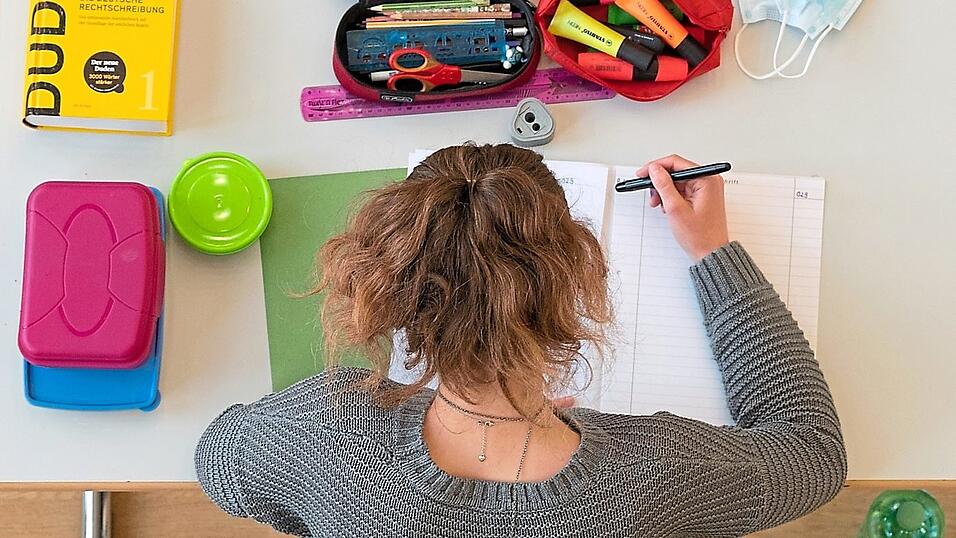 In jedem Bundesland werden andere Abiturpr&uuml;fungen geschrieben.Die in Bayern gelten als die schwersten.