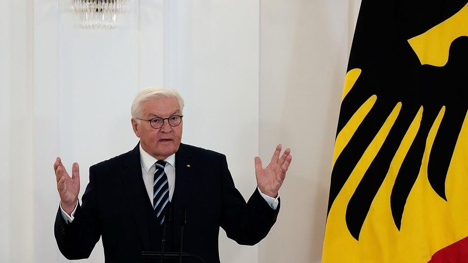 Kurz vor dem 35. Jahrestag der Deutschen Einheit richtet der Bundespräsident eine Mahnung an alle in Ost und West.