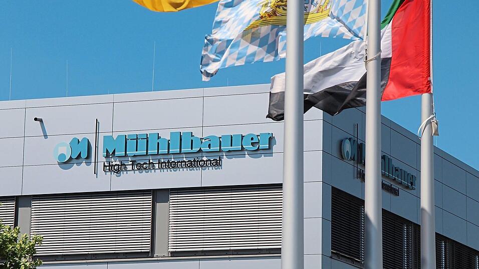 Weltweit zählt Mühlbauer mit Stammsitz in Roding 4.500 Mitarbeiter. Weltweit zählt Mühlbauer mit Stammsitz in Roding 4.500 Mitarbeiter.