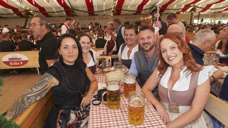 Die Partybilder vom Samstag, 16. August, aus dem Festzelt Lechner. Die Partybilder vom Samstag, 16. August, aus dem Festzelt Lechner.