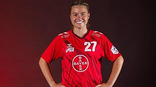 Die gebürtige Chamerin Luise Gruber gehört fest zum Frauen-Team des TSV Bayer 04 Leverkusen - den „Werkselfen“, wie sich die Frauen-Handballmannschaft nennt. Die gebürtige Chamerin Luise Gruber gehört fest zum Frauen-Team des TSV Bayer 04 Leverkusen - den „Werkselfen“, wie sich die Frauen-Handballmannschaft nennt.