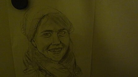 Romy zeichnete Portraits.