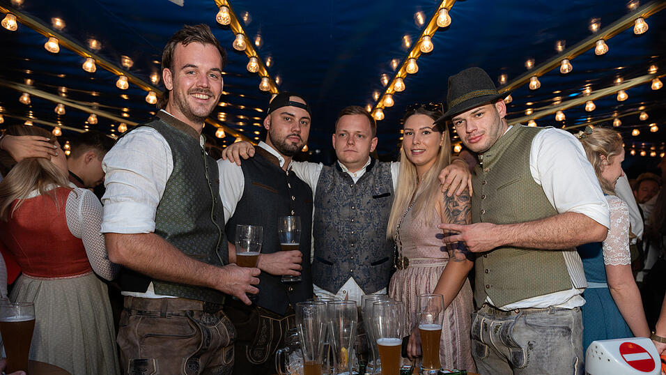 Die Partybilder vom Freitag, 11. August 2023, aus dem Festzelt Wenisch. Die Partybilder vom Freitag, 11. August 2023, aus dem Festzelt Wenisch.