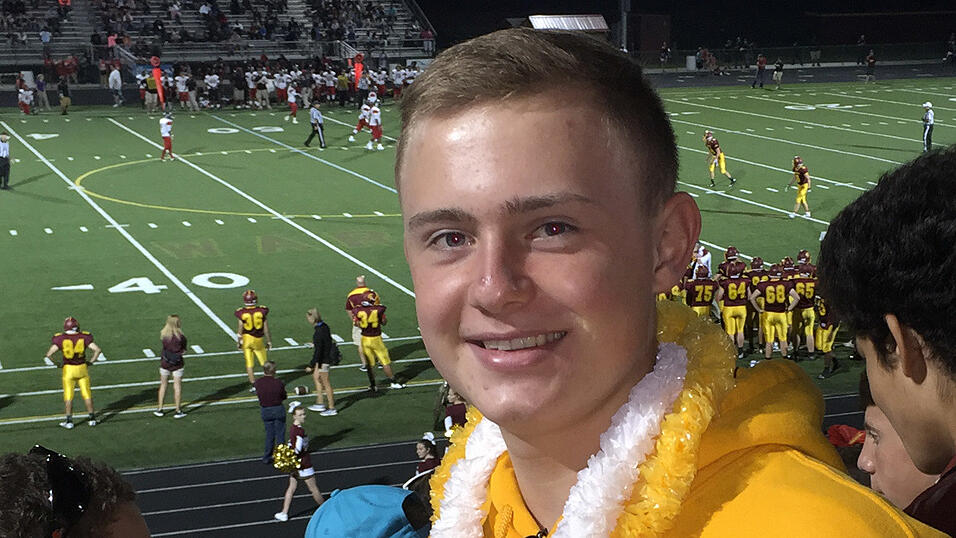 Philip ist 15 Jahre alt. Das kommende Jahr geht er auf eine amerikanische High-School in Ohio. Sein erstes Footballspiel beschreibt er als atemberaubend.