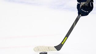 Die Augsburger Panther behalten ihren Trainer. (Symbolbild)