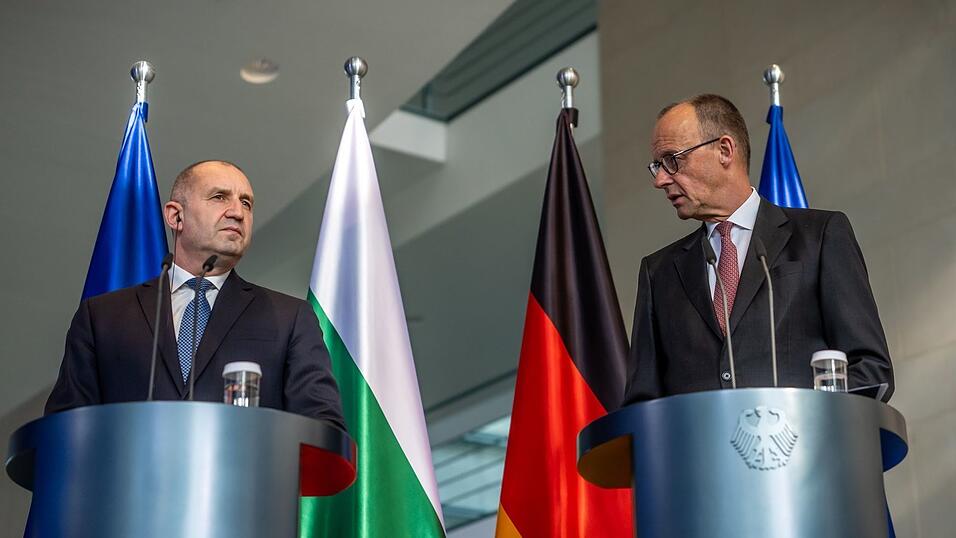 Bundeskanzler Friedrich Merz (CDU) empfing am Montag den bulgarischen Ministerpr&auml;sidenten Rumen Radew. (Archivbild)