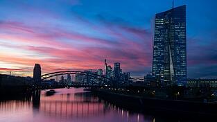 Die Inflation in der Eurozone legt vor dem nächsten Zinsentscheid der EZB überraschend zu (Archivbild)