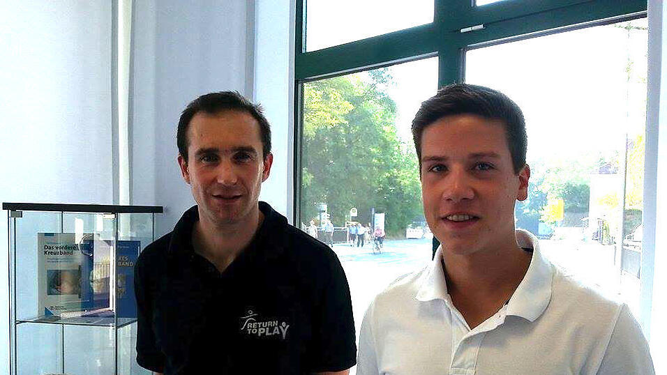 Christian Zantop (links) und Mitarbeiter Julian Br&uuml;ckl. (Foto: H&uuml;sch)