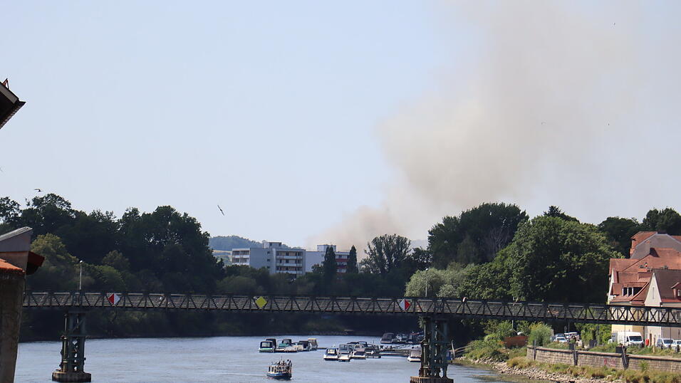Die Rauchwolke war&nbsp;auch aus weiter Entfernung gut zu sehen.