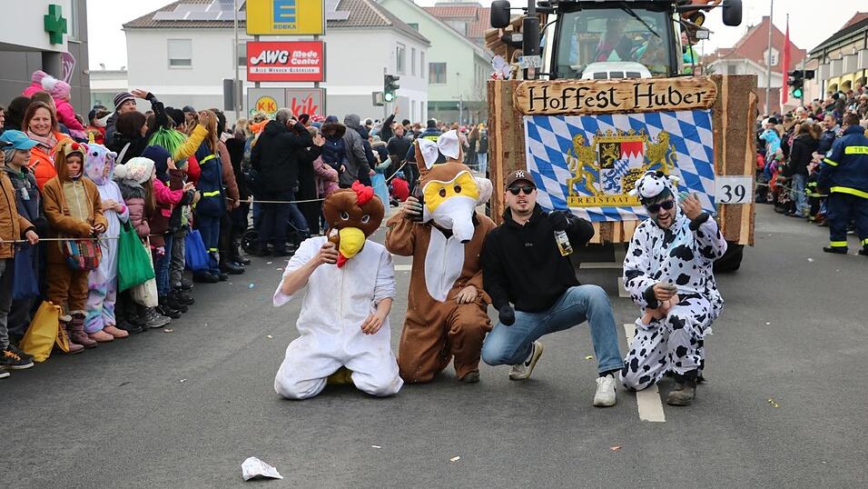 Beim Bogener Faschingsumzug war einiges geboten.