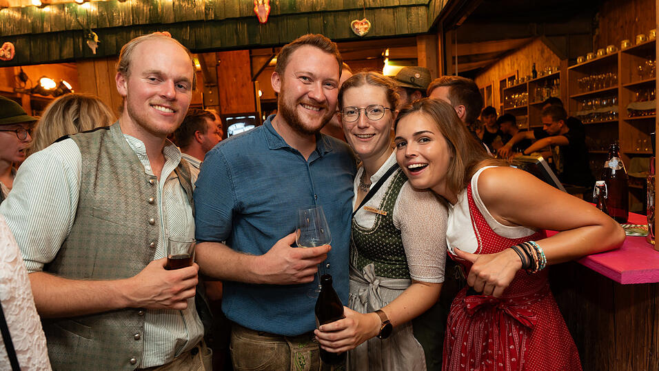 Die Partybilder vom Samstag, 17. August, aus dem Festzelt Weckmann. Die Partybilder vom Samstag, 17. August, aus dem Festzelt Weckmann.