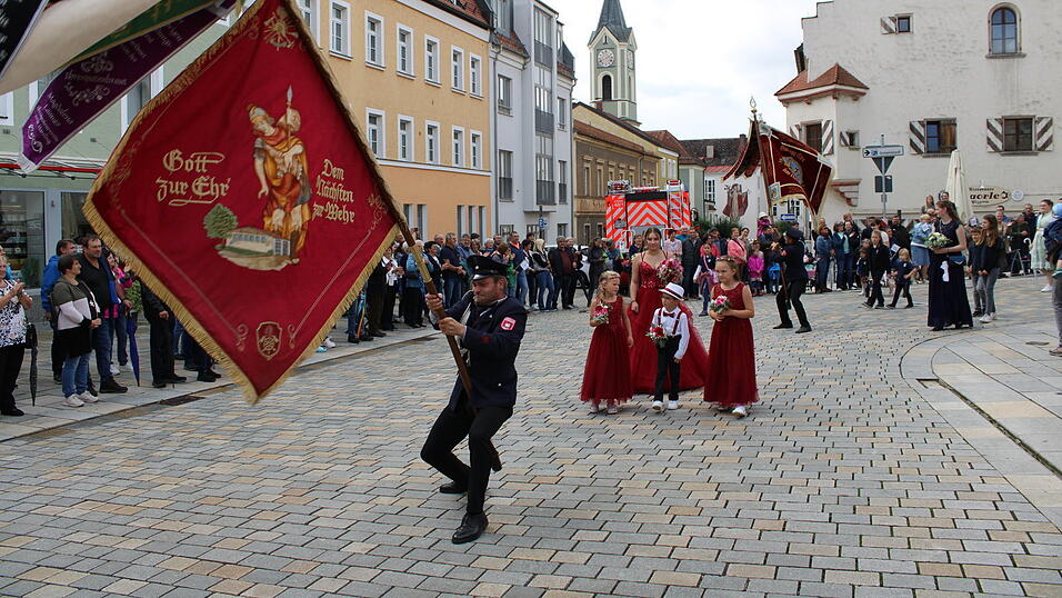 Das sind die sch&ouml;nsten Bilder vom Jubil&auml;umsfestzug.