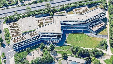 Das Gymnasium Ergolding ging 2013 in Betrieb. Das Gymnasium Ergolding ging 2013 in Betrieb.