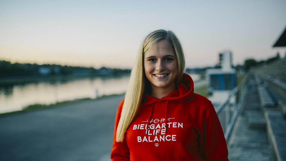 Auf einige Sprüche wie 'Biergarten Life Balance' hat Christoph Patent angemeldet. - Witzige bayerische Aufdrücke machen die Marke aus. Auf einige Sprüche wie 'Biergarten Life Balance' hat Christoph Patent angemeldet. - Witzige bayerische Aufdrücke machen die Marke aus.