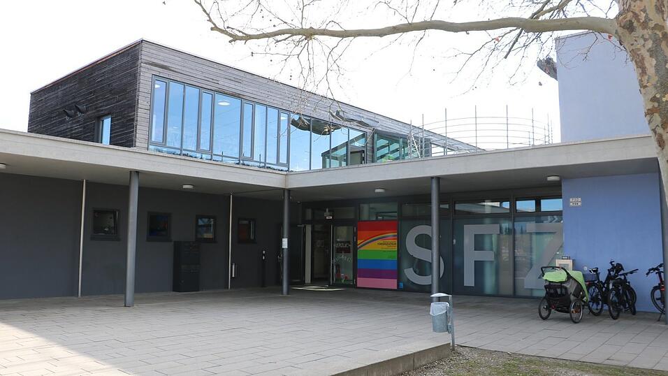Die Lebenshilfe zieht sich aus dem SFZ in Ergolding zur&uuml;ck. Der Integrative Hort schlie&szlig;t, die Heilp&auml;dagogische Tagesst&auml;tte zieht um.