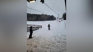 Bilder wie diese werden in Falkenstein nun nicht mehr entstehen. Der Skilift schließt. Dauerhaft. Eine Entscheidung, die dem Marktgemeinderat und der Bürgermeisterin nicht leicht gefallen ist. (Archivbild)
