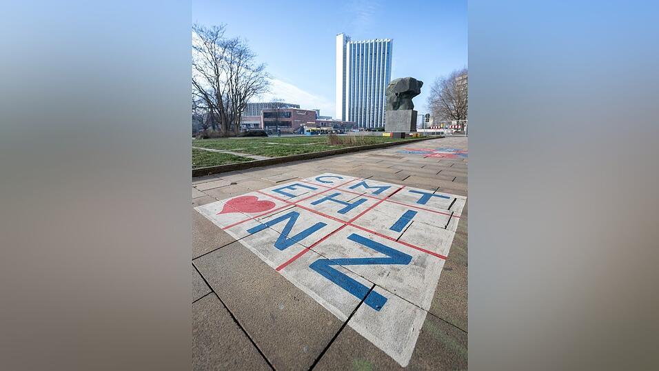 Mit fast 100 Metern überragt das Chemnitzer Congress Hotel die Innenstadt (Archivbild) Mit fast 100 Metern überragt das Chemnitzer Congress Hotel die Innenstadt (Archivbild)