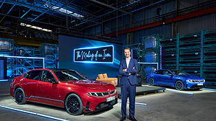 BMW-Produktiosnvorstand Raymond Wittmann stellt den neuen BMW 3er im Werk Dingolfing vor. BMW-Produktiosnvorstand Raymond Wittmann stellt den neuen BMW 3er im Werk Dingolfing vor.