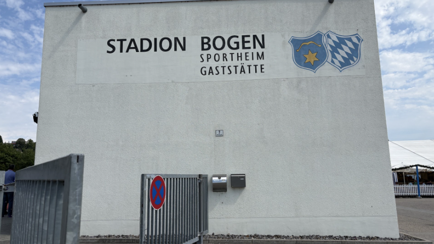 Das Sportheim Bogen wird innerhalb weniger Wochen gleich zwei Mal zum Schauplatz größerer AfD-Veranstaltungen. Das Sportheim Bogen wird innerhalb weniger Wochen gleich zwei Mal zum Schauplatz größerer AfD-Veranstaltungen.