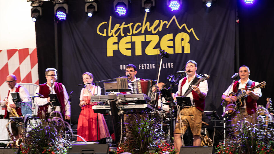 Die Partybilder vom Dienstag, 12. August, aus dem Festzelt Greindl. Die Partybilder vom Dienstag, 12. August, aus dem Festzelt Greindl.
