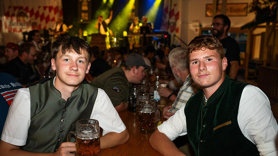 Die Partybilder vom Samstag, 15. August, aus dem Festzelt Greindl. Die Partybilder vom Samstag, 15. August, aus dem Festzelt Greindl.