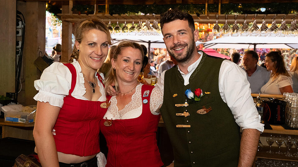 Die Partybilder vom Montag, 14. August 2023, aus dem Festzelt Krönner. Die Partybilder vom Montag, 14. August 2023, aus dem Festzelt Krönner.