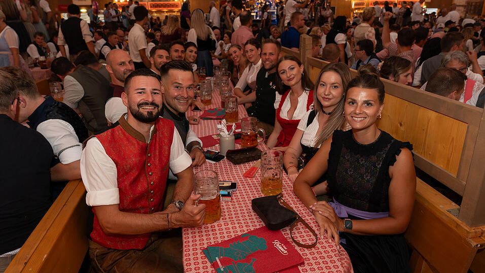 Die Partybilder vom Samstag, 17. August, aus dem Festzelt Kr&ouml;nner.