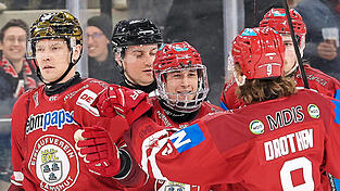 Tor Immo (links), Luca Zitterbart (Mitte), Robin Drothen und Co. können sich aufs Playoff-Viertelfinale freuen.