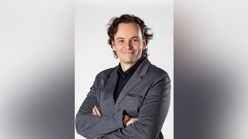 Rund 10 Jahre war er in leitender Position beim Theater an der Rott: Dr. Uwe Lohr. Rund 10 Jahre war er in leitender Position beim Theater an der Rott: Dr. Uwe Lohr.