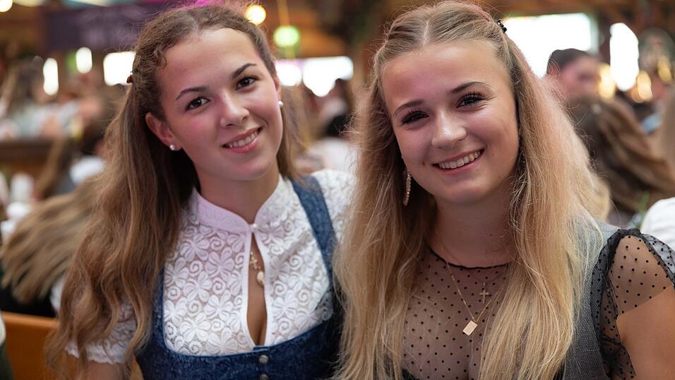 Die Partybilder vom Sonntag, 9. August, aus dem Festzelt Wenisch. Die Partybilder vom Sonntag, 9. August, aus dem Festzelt Wenisch.