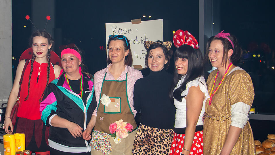 So feierten die Sch&uuml;ler der FOS/BOS Deggendorf den Unsinnigen Donnerstag.