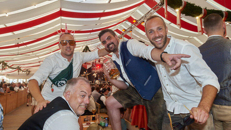 Die Partybilder vom Samstag, 15. August, aus dem Festzelt Lechner. Die Partybilder vom Samstag, 15. August, aus dem Festzelt Lechner.