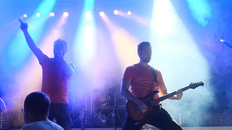 Die Partybilder vom Dienstag, 15. August 2023, aus dem Festzelt Reisinger. Die Partybilder vom Dienstag, 15. August 2023, aus dem Festzelt Reisinger.