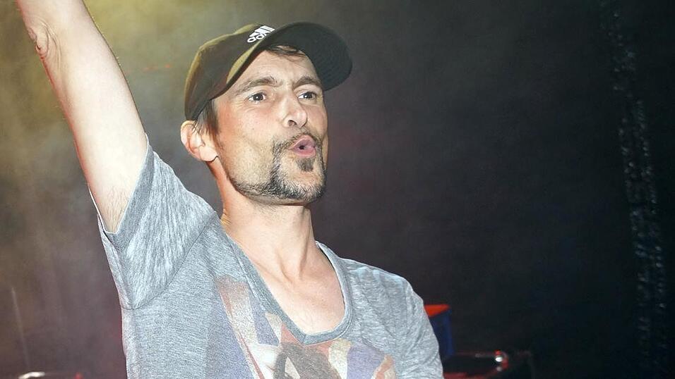 Wo er war, war Party: Adrian Paul (†) Wo er war, war Party: Adrian Paul (†)