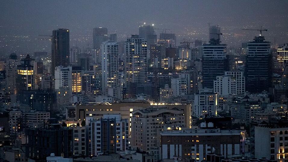 In der Hauptstadt Teheran war in der Nacht die Flugabwehr im Einsatz. (Archivbild) In der Hauptstadt Teheran war in der Nacht die Flugabwehr im Einsatz. (Archivbild)