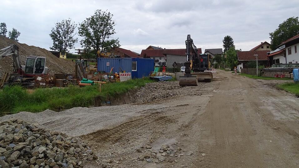 Ab kommender Woche ruhen die Bauarbeiten f&uuml;r zwei Wochen wegen Betriebsurlaubs der ausf&uuml;hrenden Firma.