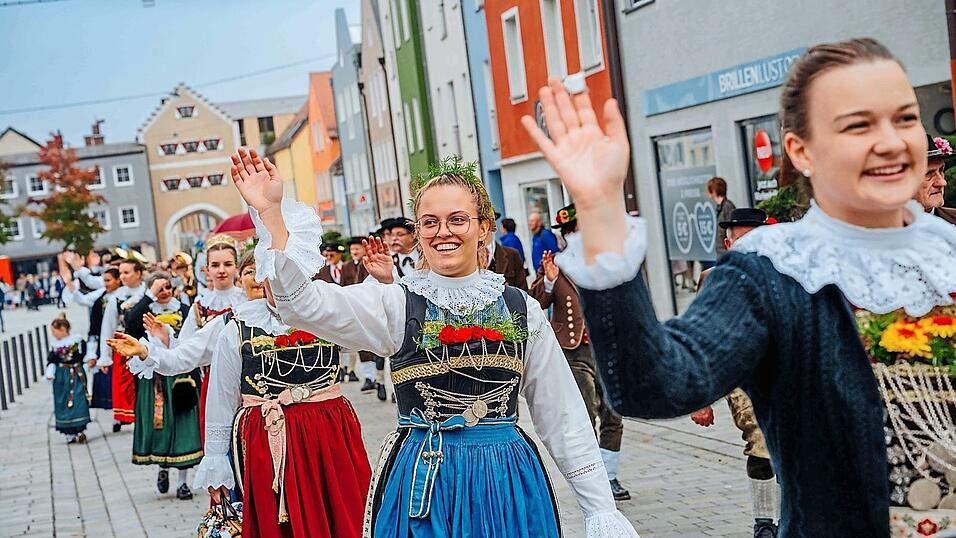 Einer der H&ouml;hepunkte beim Kirta 2025 wird sicher auch in diesem Jahr wieder der gro&szlig;e, traditionelle Auszug zur Festwiese am Kirta-Samstag sein.