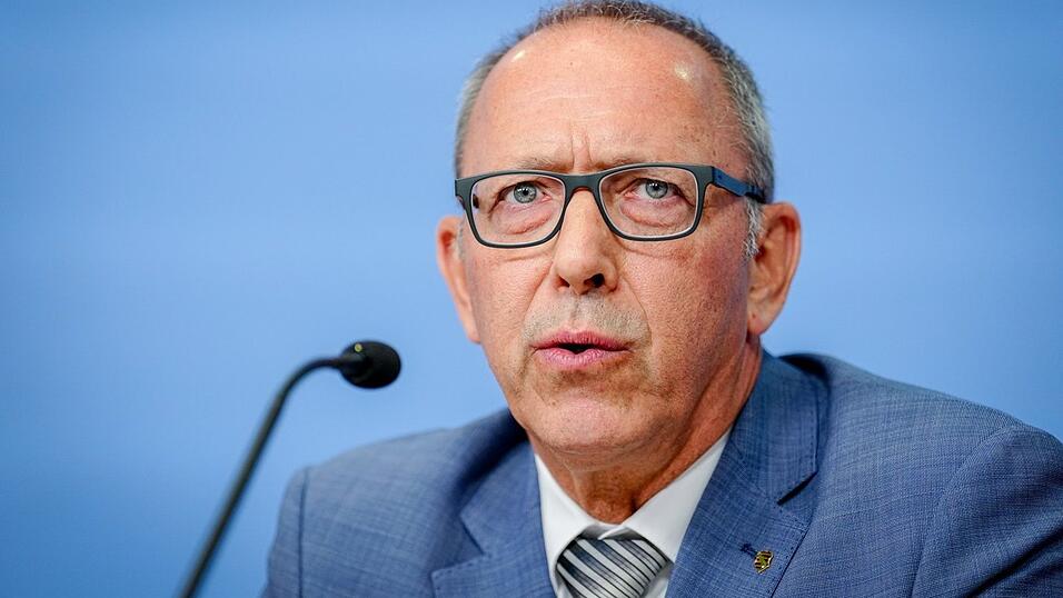 Auch Sachsens-AfD-Chef Jörg Urban reist mit nach Russland. (Archivbild) Auch Sachsens-AfD-Chef Jörg Urban reist mit nach Russland. (Archivbild)