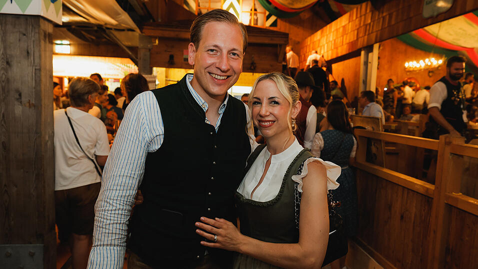 Die Partybilder vom Dienstag, 13. August 2024, aus dem Festzelt Weckmann. Die Partybilder vom Dienstag, 13. August 2024, aus dem Festzelt Weckmann.