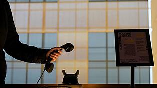 An diesem Telefon können Kirchenbesucher von Herzensangelegenheiten erzählen. An diesem Telefon können Kirchenbesucher von Herzensangelegenheiten erzählen.