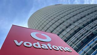 Eitel Sonnenschein herrscht nicht bei Vodafone, aber die stürmischen Zeiten der vergangenen Jahre sind wohl vorüber. (Archivbild) Eitel Sonnenschein herrscht nicht bei Vodafone, aber die stürmischen Zeiten der vergangenen Jahre sind wohl vorüber. (Archivbild)