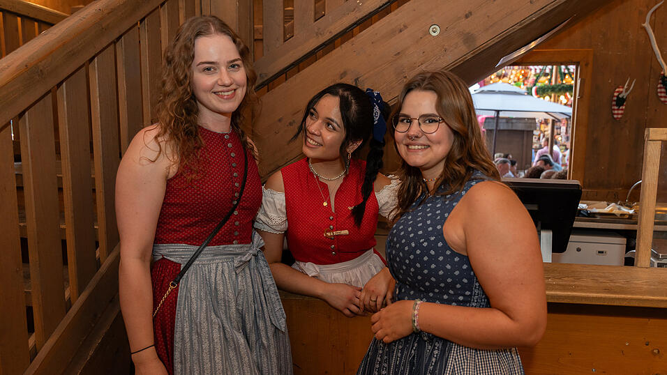 Die Partybilder vom Donnerstag, 17. August 2023, aus dem Festzelt Krönner. Die Partybilder vom Donnerstag, 17. August 2023, aus dem Festzelt Krönner.