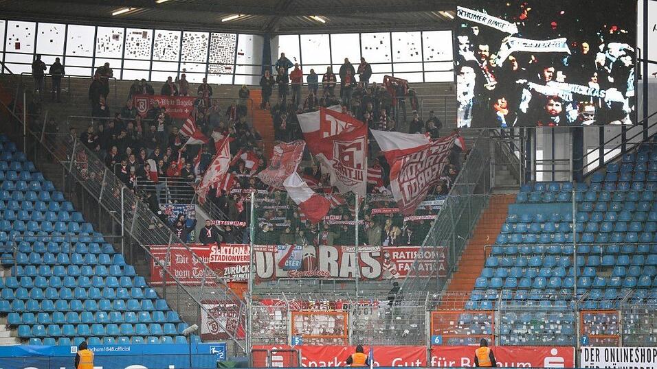 Der SSV Jahn Regensburg gewinnt das letzte Spiel des Jahres in Bochum. Der SSV Jahn Regensburg gewinnt das letzte Spiel des Jahres in Bochum.